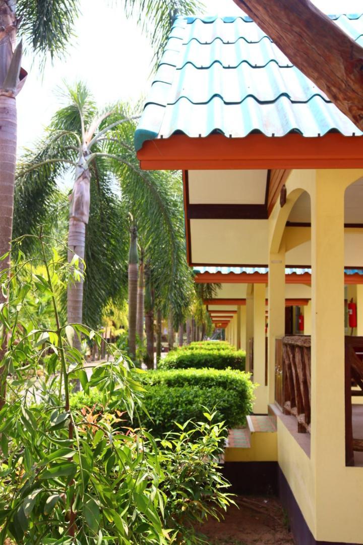Baanrimklong Bungalow Koh Chang Esterno foto
